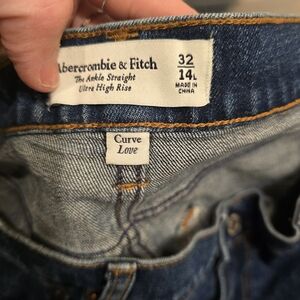 Abercrombie & Fitch Ankle Straight Ultra High Rise Jeans